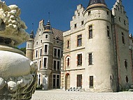 Le Ch�teau de Pupeti�res.