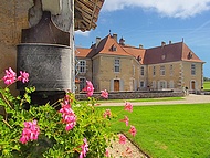 Longpra, cour int�rieure