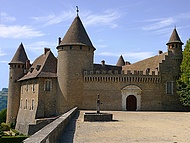 Ch�teau de Virieu, la grande cour