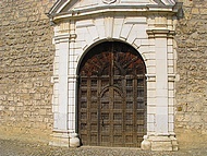 Ch�teau de Virieu, la porte d'honneur