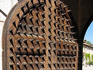 Ch�teau de Virieu, la porte d'honneur