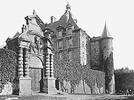 caract�re presque militaire
