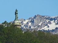face � la Grande Sure.