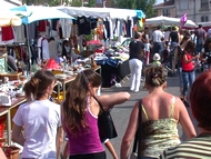 Moirans, le march� hebdomadaire.