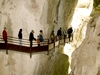 Un vaste syst�me de grottes souterraines...